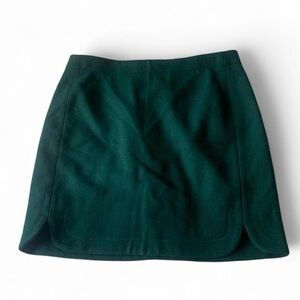 💕 J.Crew mini wool skirt size 4 dolphin hem forest green minimalist spring fairy